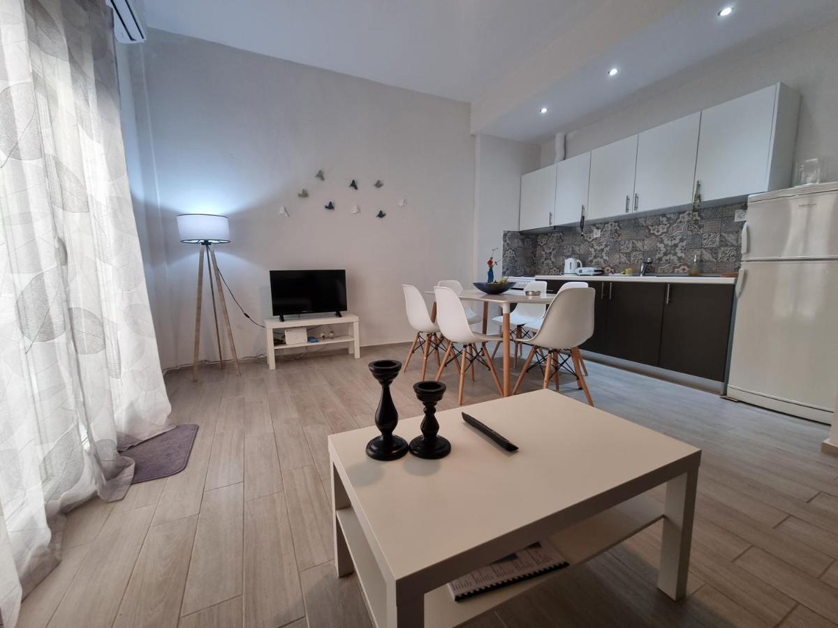 Cosy And Modern Appartment In Olympiada Exterior photo